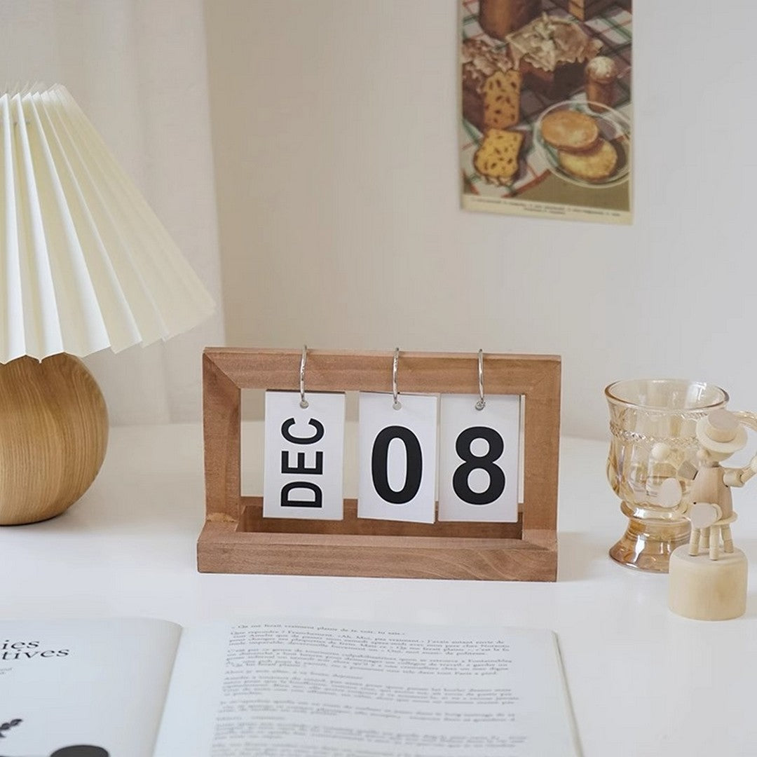 Wooden Page Turning Calendar