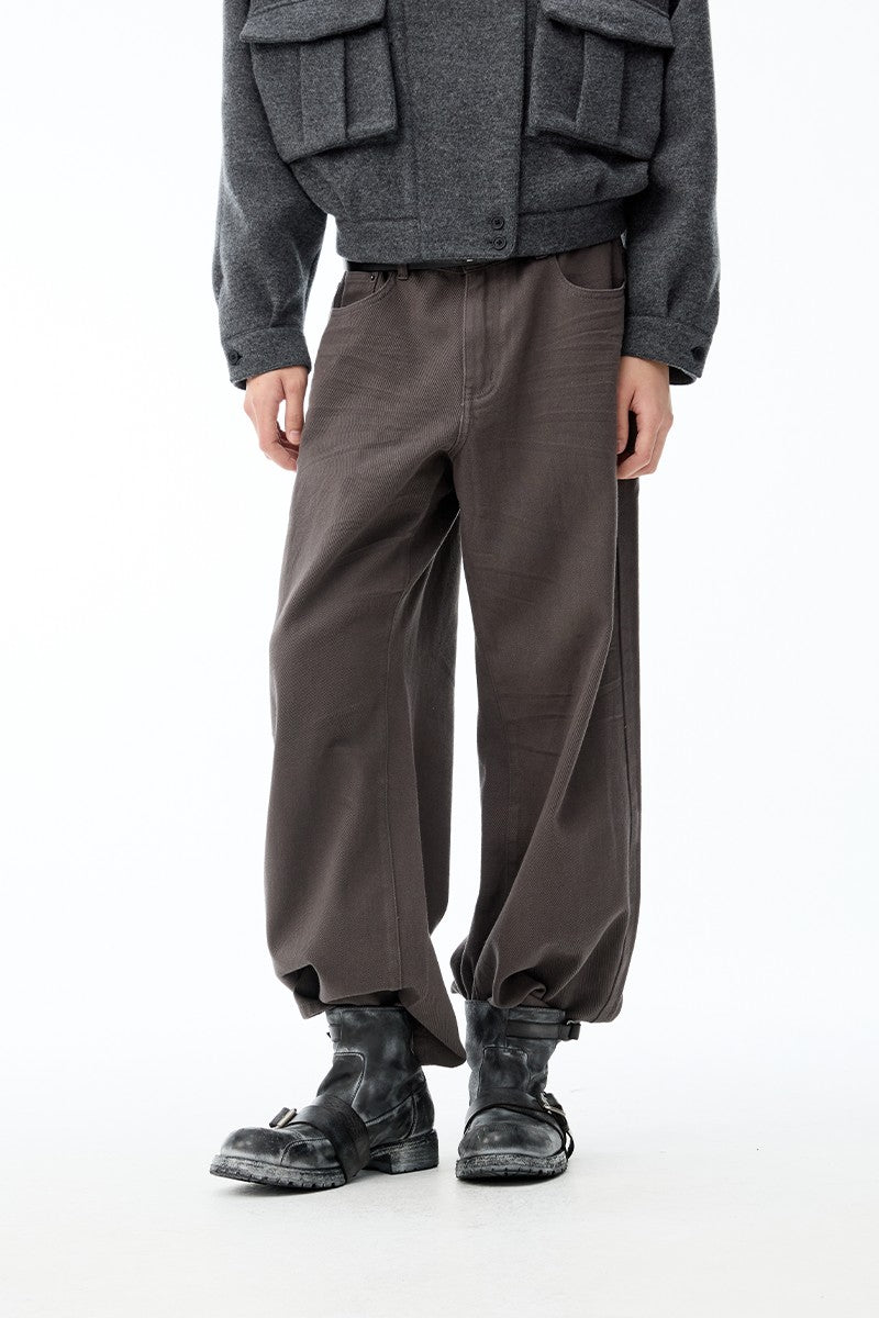 Washed Pleated Straight Jeans