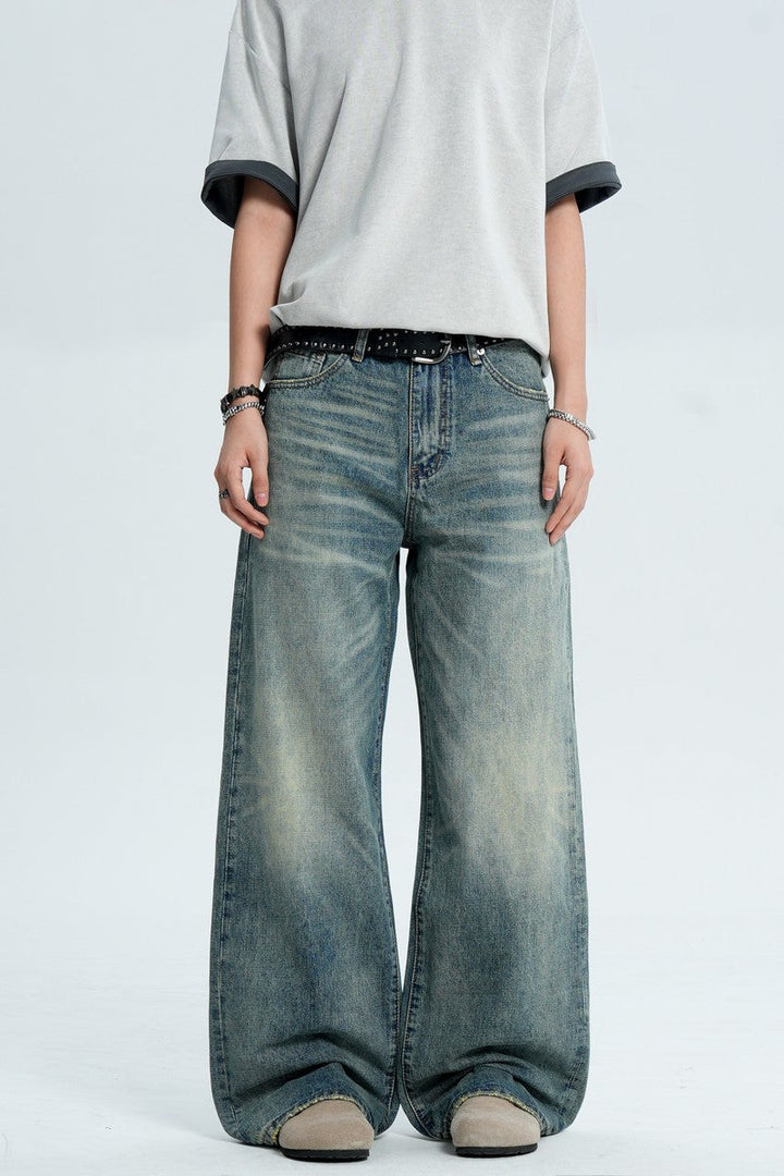Whiskered Washed Loose Jeans