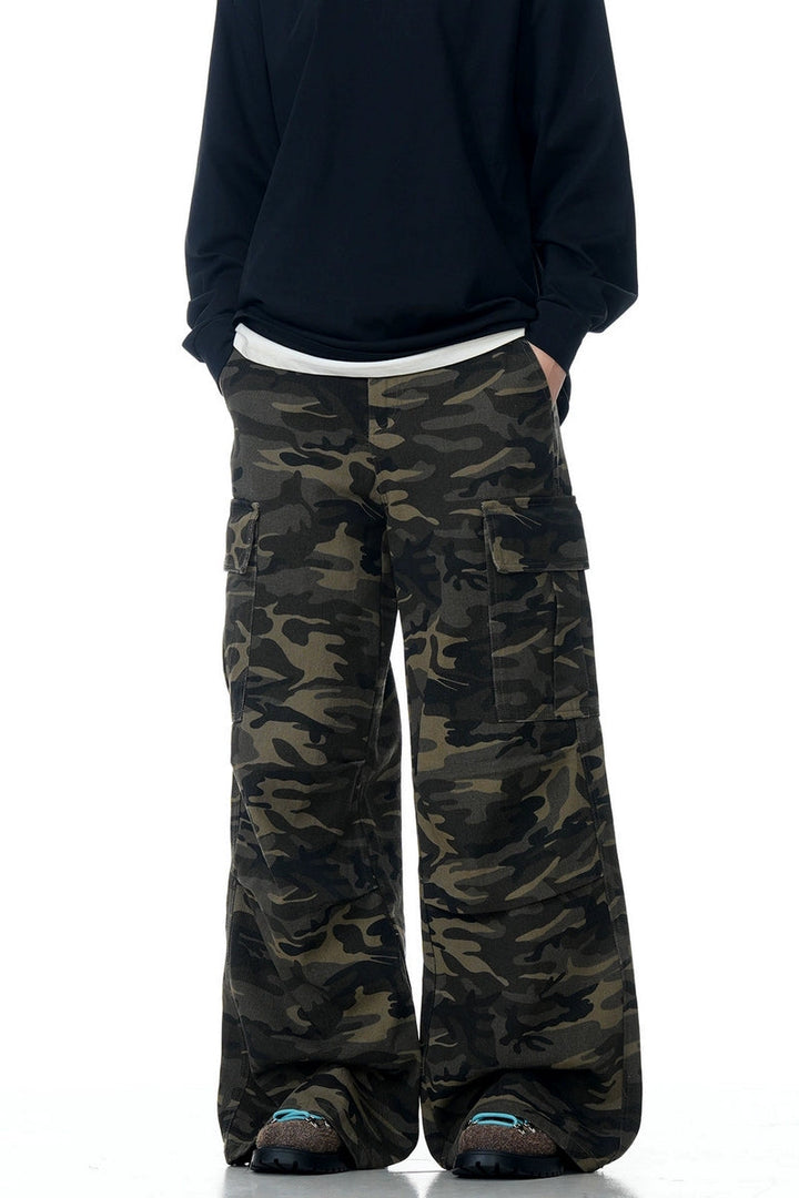 Street Camo Wrinkled Cargo Pants
