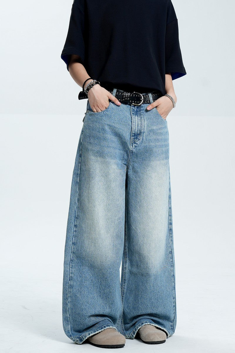 Straight Washed Dragging Jeans