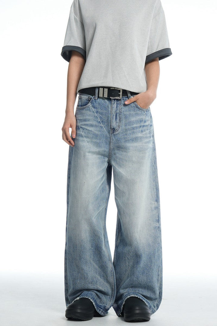 Whiskered Cleanfit Baggy Jeans
