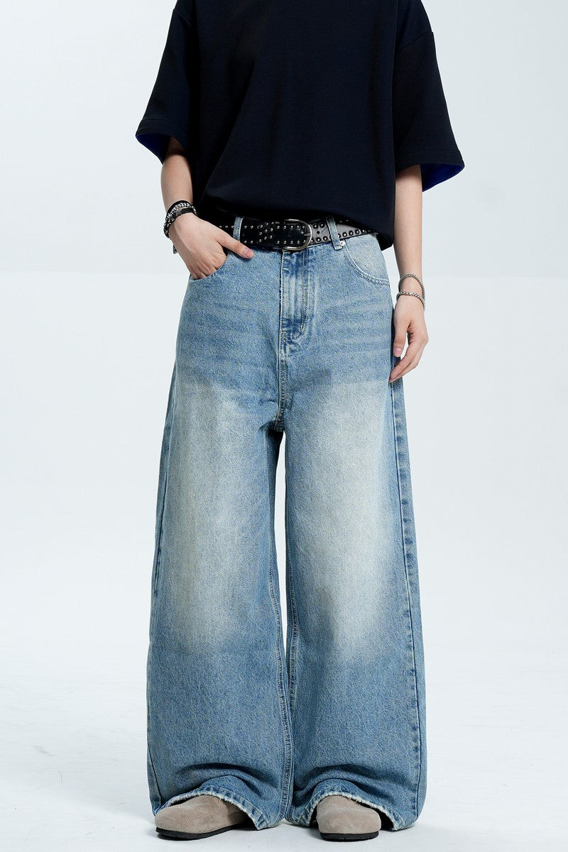 Straight Washed Dragging Jeans