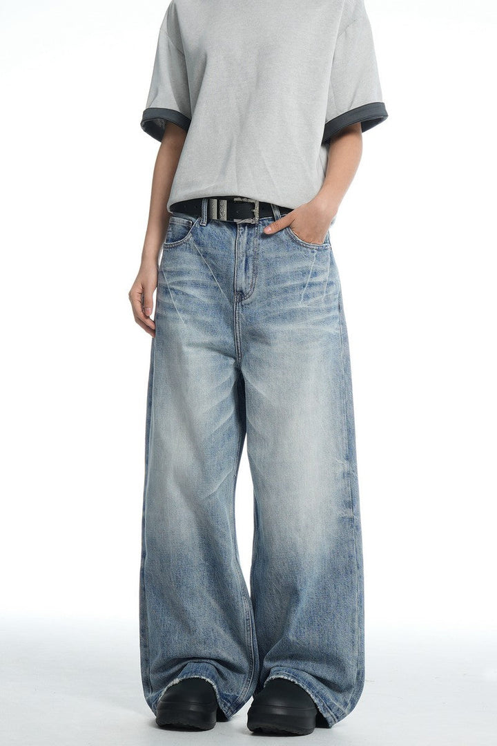 Whiskered Cleanfit Baggy Jeans