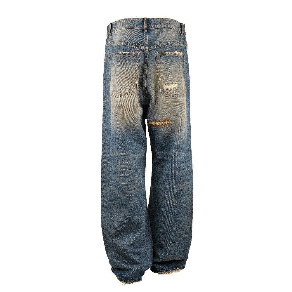 Distressed Loose Jeans