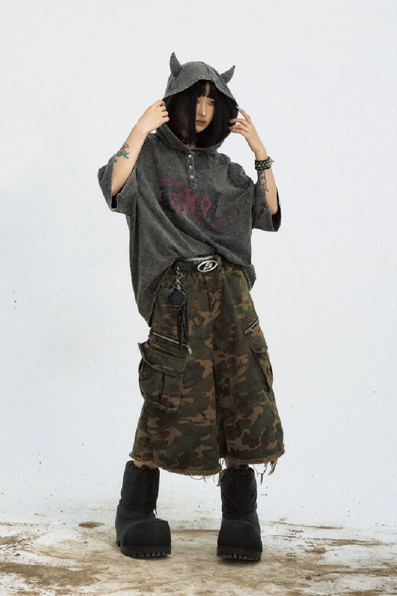 Camo Frayed Loose Utility Shorts