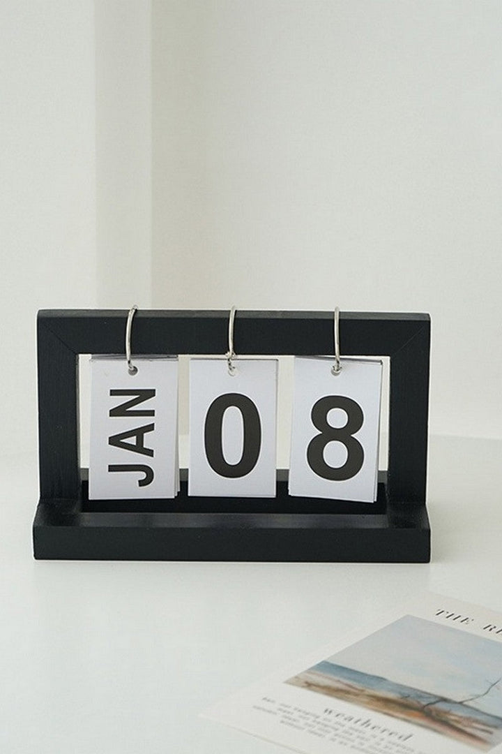 Wooden Page Turning Calendar