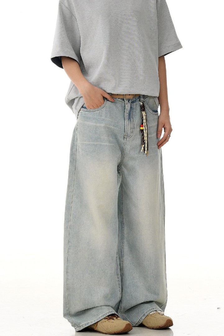 Washed Cleanfit Straight Jeans